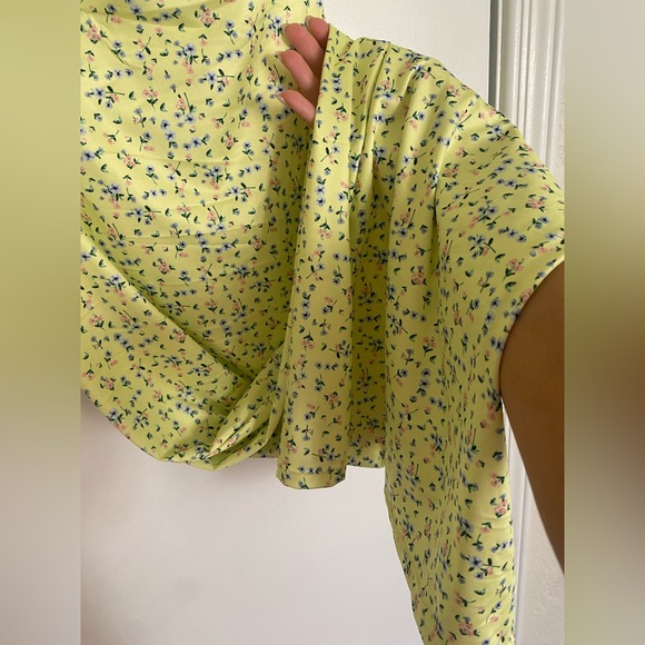 Floral Print Spaghetti Strap Backless Dress (S) - Picture 5 of 6